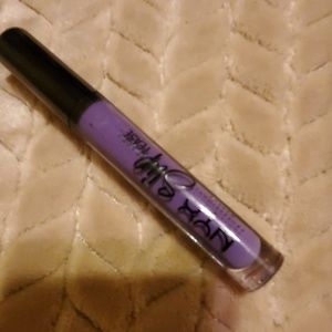 Makeup: lippies and eye liner